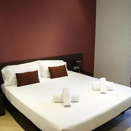 Places4stay Downtown 2bd Barcelona